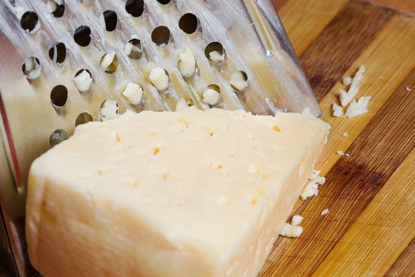 Как приготовить закуску из курицы и сыра