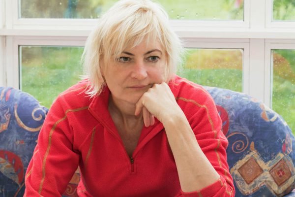 Приехав домой, я решила не тянуть и сразу пригласила родителей дочкиного жениха в гости, так я узнала о себе много нового