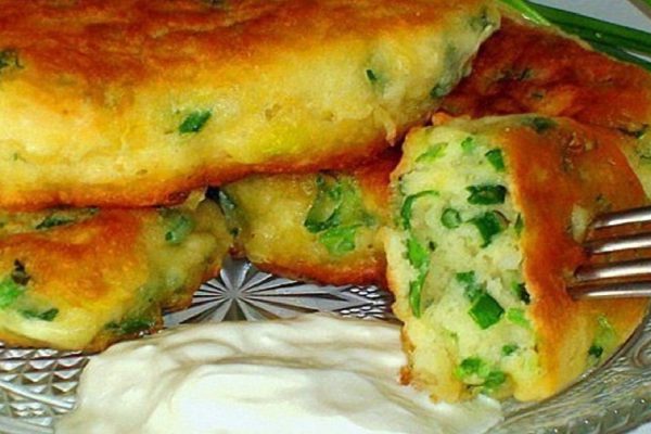 Рецептура ленивых пирожков с яйцом и зеленым луком