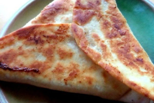 Ёка — армянская закуска из лаваша: вызывает мгновенное привыкание!