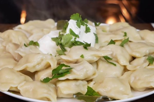 Как лепит пельмени цыганка, чтобы весь табор был сыт, а лишнего теста не оставалось