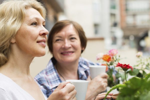 О чём мудрые дамы зарекаются рассказывать подругам