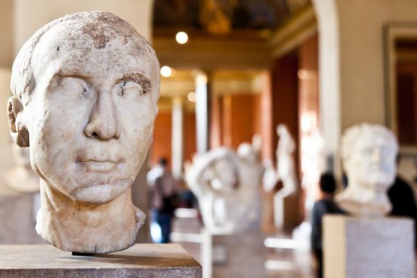 Онлайн-экскурсии по известным музеям