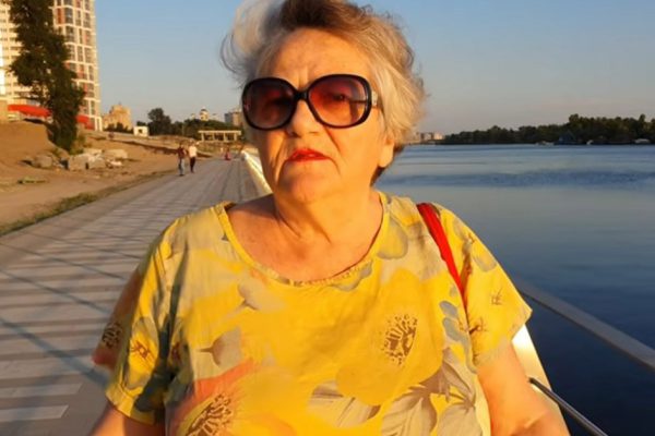 Ольга Папсуева показала, каким должен быть педикюр у женщины в 70 лет