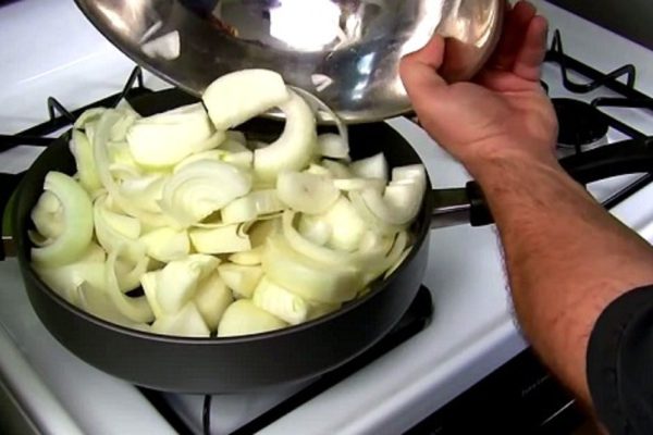 Как приготовить луковый суп