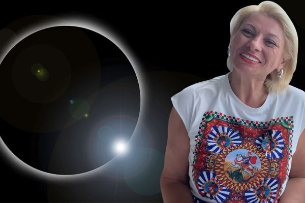 Каких перемен ожидать после грядущего лунного затмения 28 октября 2023 года, Анжела Перл поведала обо всём