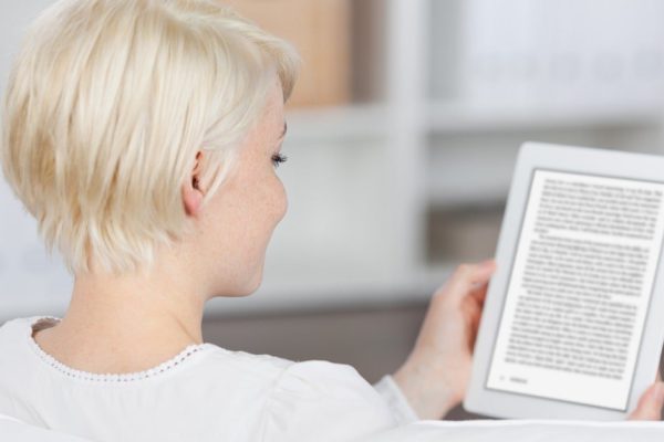 Прочитала одну книгу, сразу развелась с мужем, устроилась на хорошую работу и стала счастливой