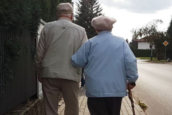 Откуда берется стариковский стиль и в каком возрасте людей перестают интересовать наряды