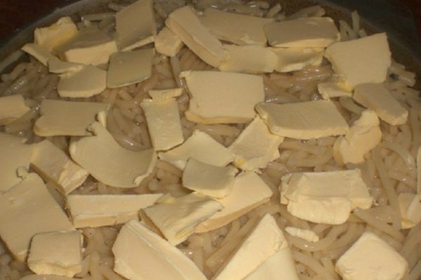 Накануне отварила гигантскую порцию макарон. Погоди, пока откроется духовка…