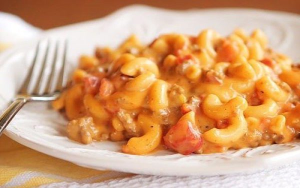 Макароны «Чизбургер» на сковороде — сытное и ароматное блюдо на скорую руку!