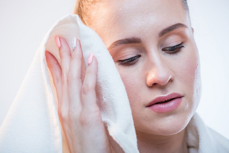 маленькое полотенце для лица