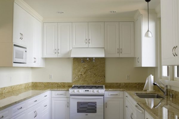 Как выбрать стол для маленькой кухни