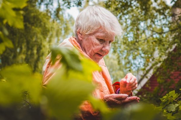 Годами спонсировала брата, что ухаживал за мамой, но однажды нанесла визит без предупреждения