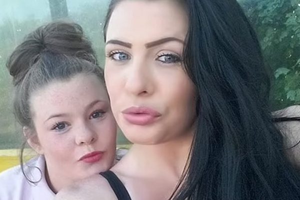 Женщина, ставшая бабушкой в 30 лет, поделилась своими чувствами по этому поводу