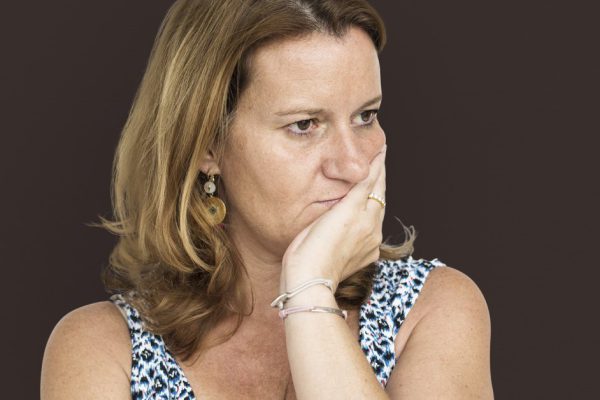 Что делать, если дом построен благодаря маме, а она теперь в нём лишняя