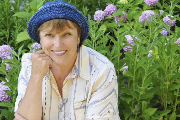 Мама мужа вышла на пенсию, всё продала и переехала к нам