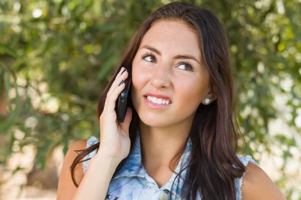 Не успела я тетю на автобус посадить, как мне уже звонила мама, чтобы рассказать, как я плохо принимаю гостей