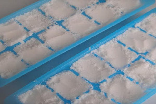 Моей подруге 64 года, и ей завидует каждый! Никаких проблем с кожей, морщинок не видать!