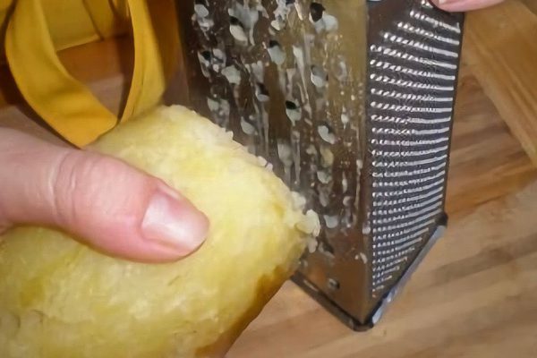 Зачем натирать сырой картофель на терке, но не для еды