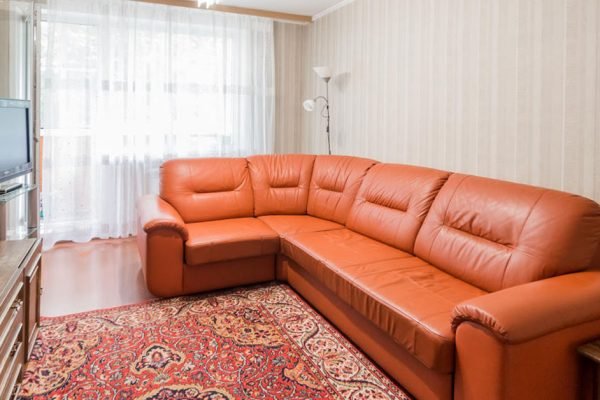 Мебель в квартире, которая кричит о безвкусице, ей не место в приличном доме