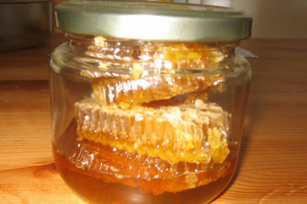 Жую раз на день и чувствую себя отлично! Чудесное средство для лечение и профилактики большинства болезней.