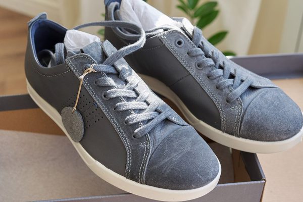 Свекровь требует деньги за кроссовки, подаренные мужу