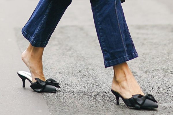 Отъявленные модницы будут ходить в старой обуви, ведь тренды позволяют