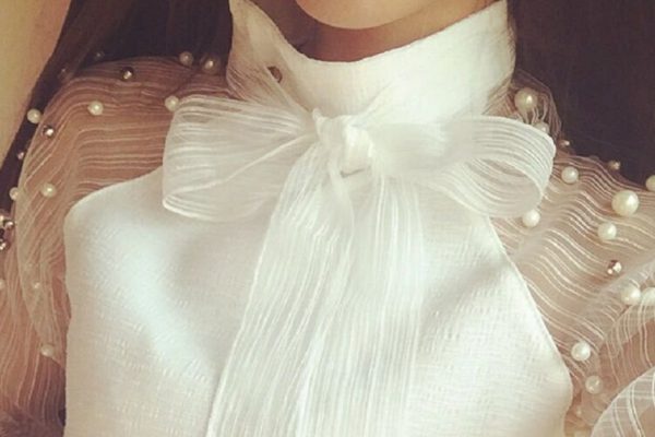 Без блузки в гардеробе никак нельзя! Вот что будет в моде весь 2018 год.