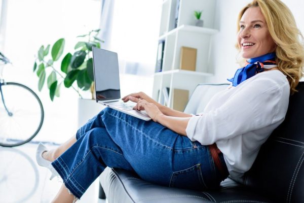 Как выбрать актуальные джинсы