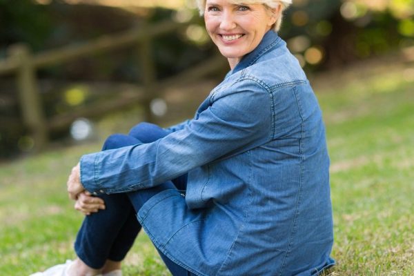 Какие модели джинсов актуальны для цветущих дам