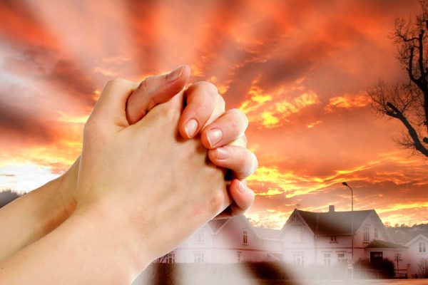 Сильная молитва «Семь крестов», которая защитит тебя от любого зла, закроет беду на семь замков