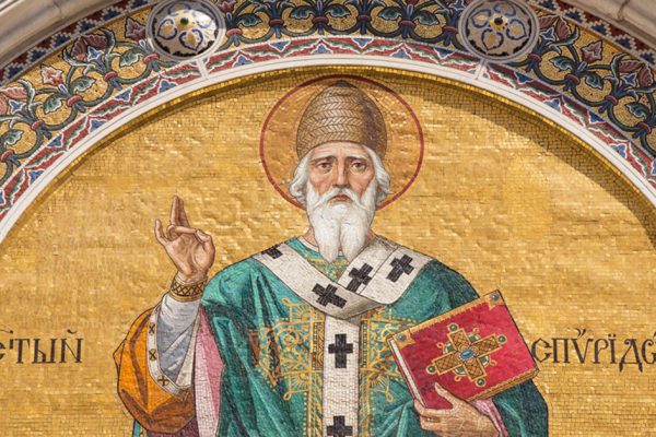 Молитва святому Спиридону о материальной помощи