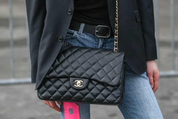 Какие вещи ни за что не наденет богатая женщина, ведь они выдают отсутствие вкуса