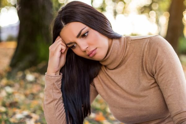 Дочь позвонила вся в слезах и сказала, что соседка видела ее мужа с другой женщиной, кажется, сработало родовое проклятие