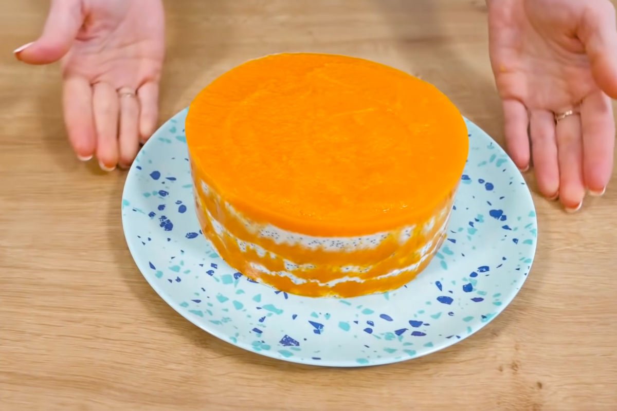 Стройный кондитер настойчиво просит заменить торты десертом без выпечки