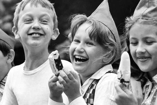 Почему все жители СССР тоскуют по советскому мороженому и было ли оно таким прекрасным на самом деле