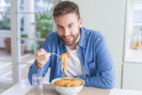 Как итальянцы остаются легкими, уплетая макароны три раза в день