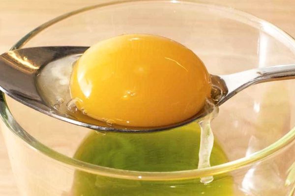 Стоит ли увлекаться напитками из сырых яиц