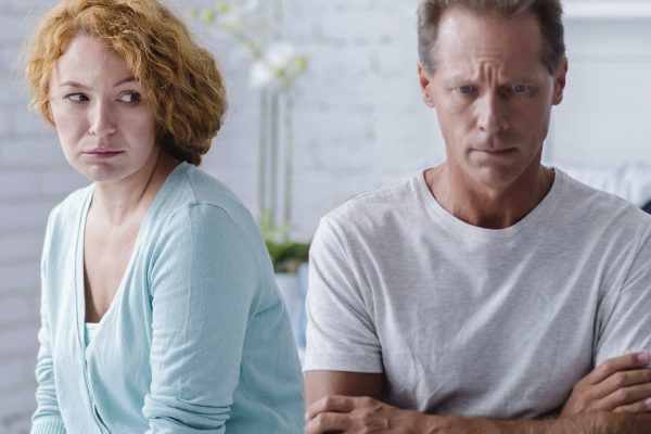 Призываю мужа разделить обязанности по дому, а он отчаянно сопротивляется