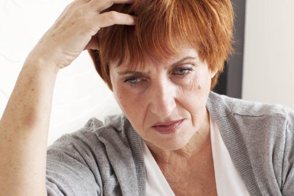 Как справиться женщине после тридцати, если супруг ушел жить к строгой начальнице