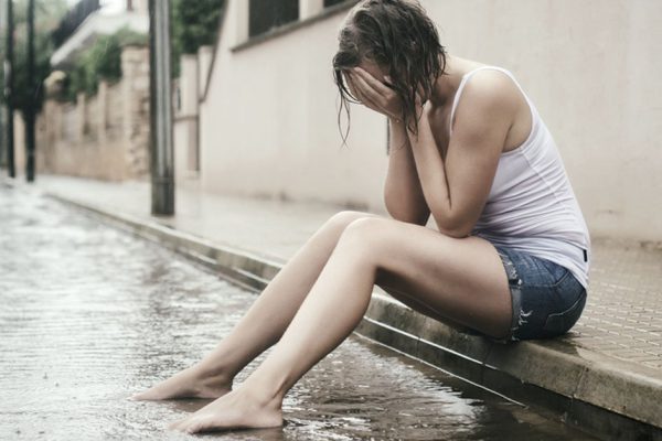 Мужчина пропал и всюду меня заблокировал, а я узнала о беременности его жены