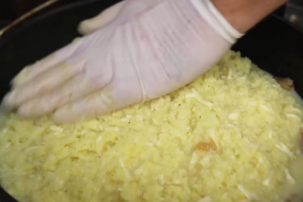 Экспериментирую с картофелем, сегодня в меню традиционное литовское блюдо — кугелис