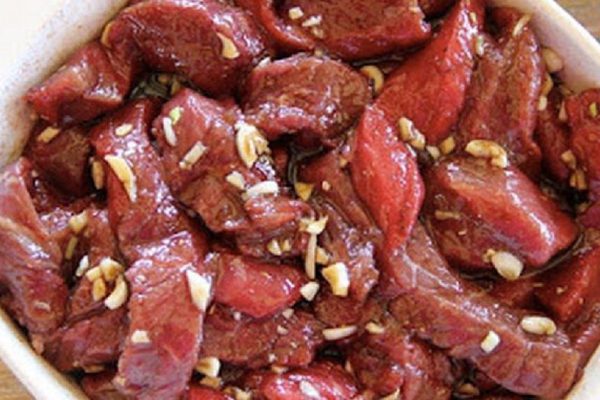 Вот как следует готовить любое мясо: добавляю секретный ингредиент для мягкости!