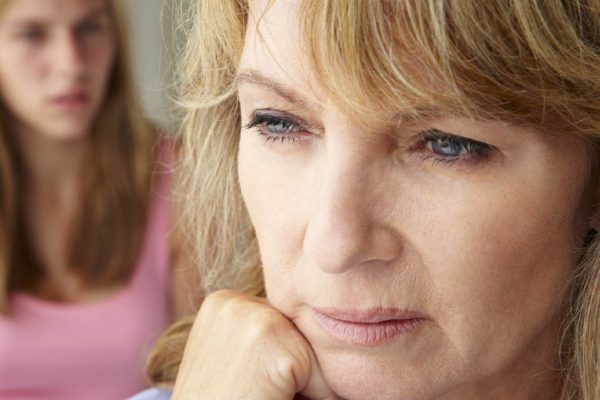 Сын мало зарабатывает и нагло ждет, что мы бросимся ему помогать