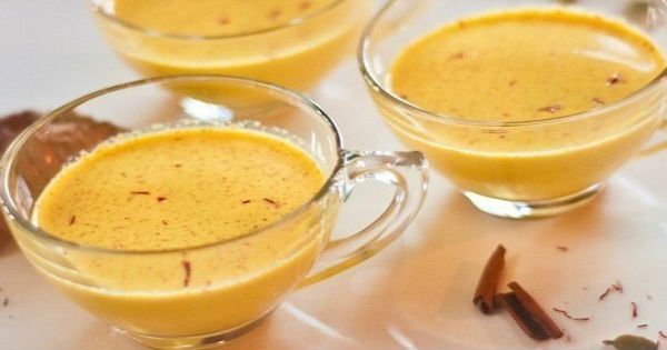 «Золотое молоко»: простой напиток, который может изменить твою жизнь.