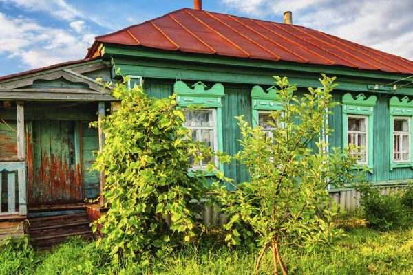 Обида девушки, что зря ухаживала за старушкой, ведь наследства не досталось