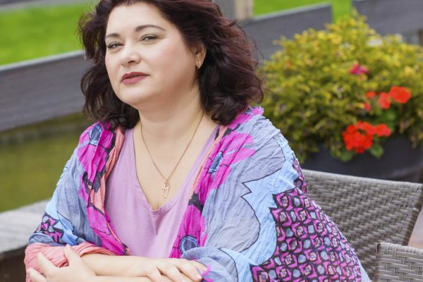 Почему в современном мире всё сложнее отыскать по-настоящему красивых женщин, куда они все подевались