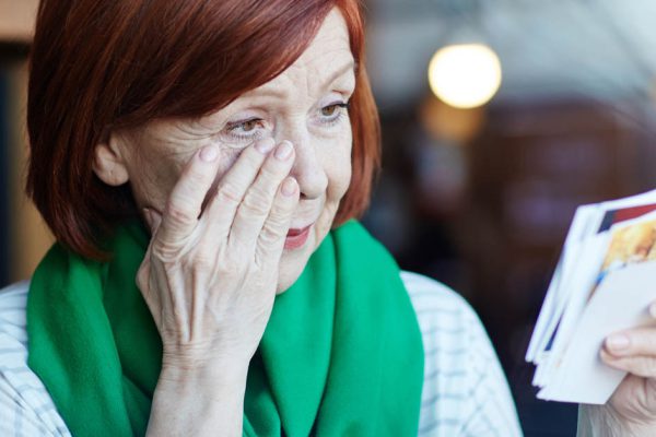 Мне 65 лет, я вырастила троих детей, но сейчас чувствую себя совсем не нужной никому из них.