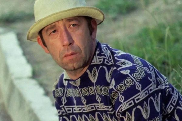 Бориславу Брондукову предлагали стать прорабом, а не проситься в театральный, но он не сдался