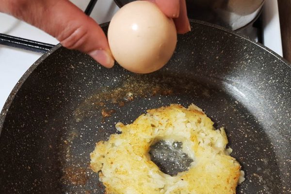 Муж работает дипломатом, потому даже яичница в нашем доме должна быть на высшем уровне